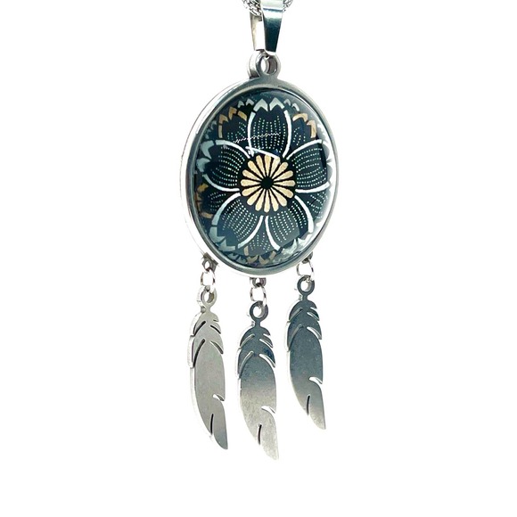 Dreamy Daisy Feather Dreamcatcher Necklace - Picture 4 of 11